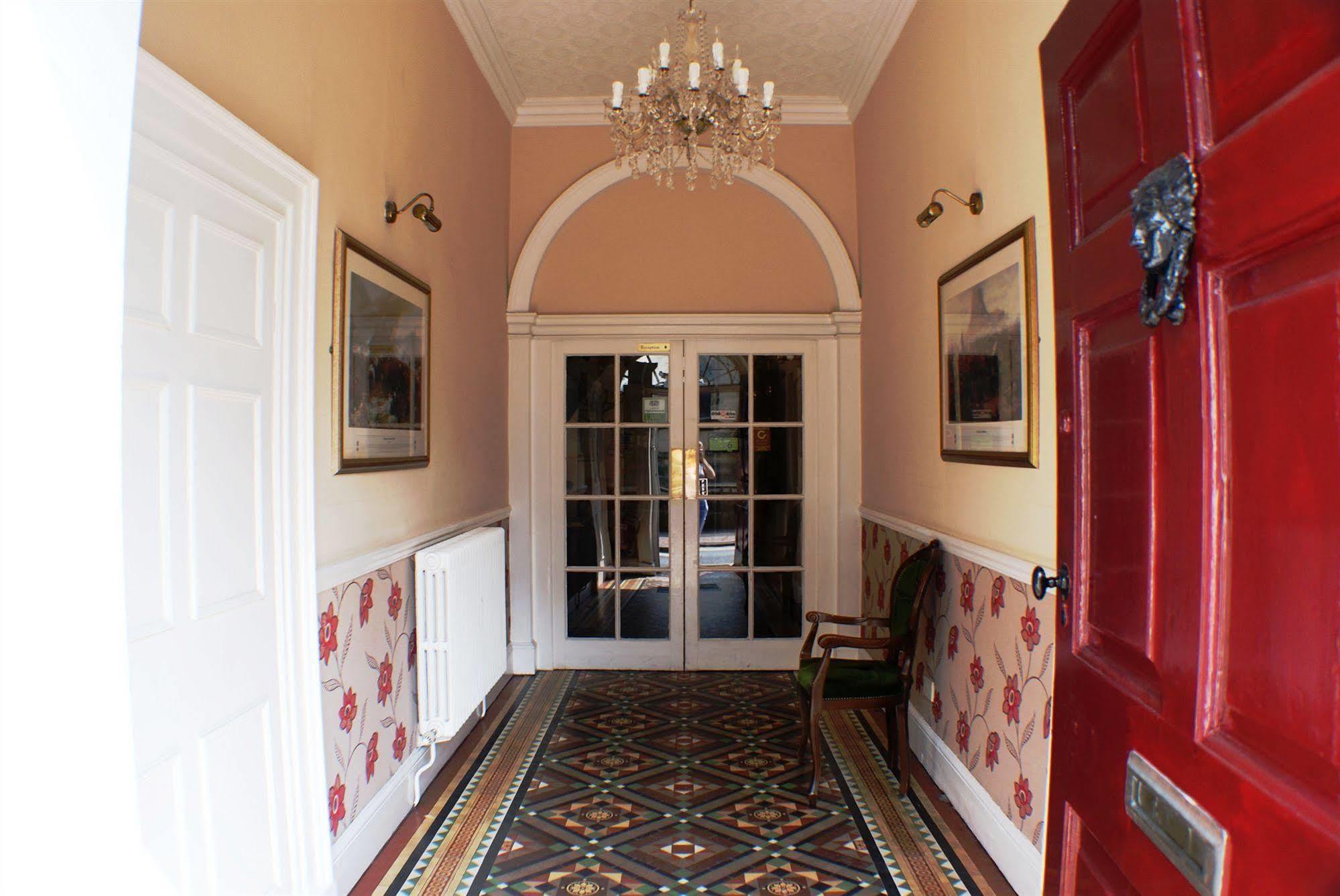 The Bank House Hotel Uttoxeter Eksteriør bilde